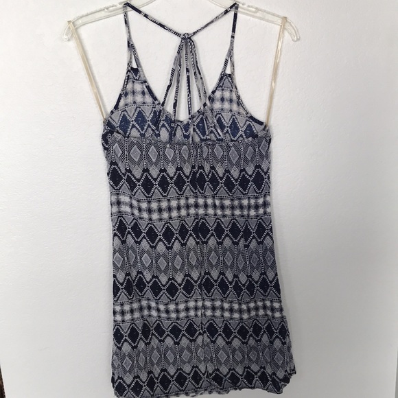 WET SEAL NAVY BLUE AND WHITE TANK TOP SIZE S EXCELLENT CONDITION! NWOT - Picture 6 of 7